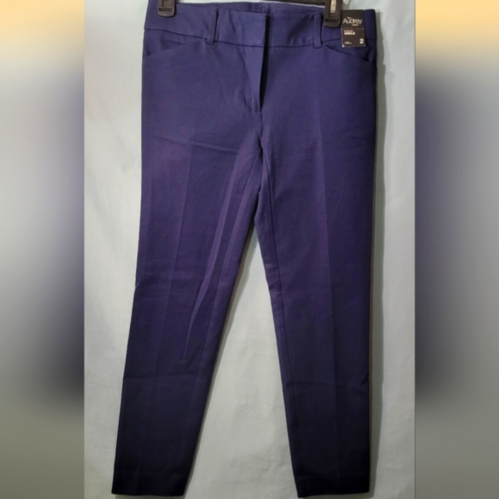 NY&CO -NWT- Slim Leg Ankle Pants